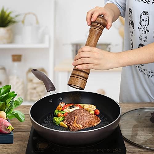 XWXO Oak Loss-Glazed Pepper Mill
