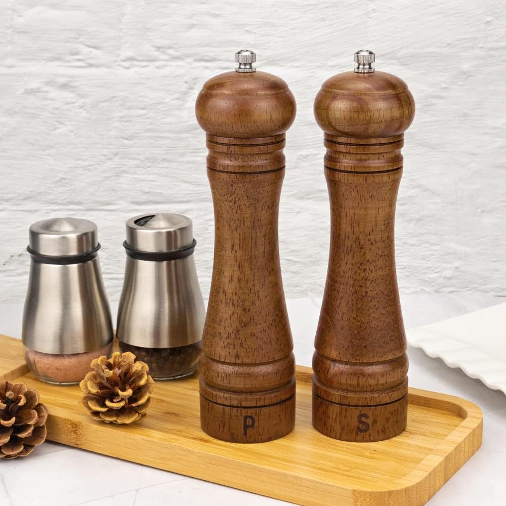 Beautiful Oak Wood Salt Pepper Grinder Set with Elegant Design