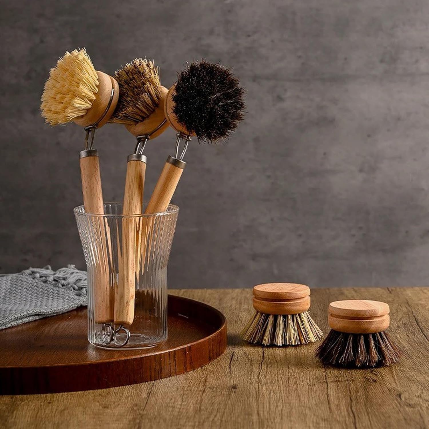 Sturdy Bamboo Dish Brush with Handle for Effortless Cleaning