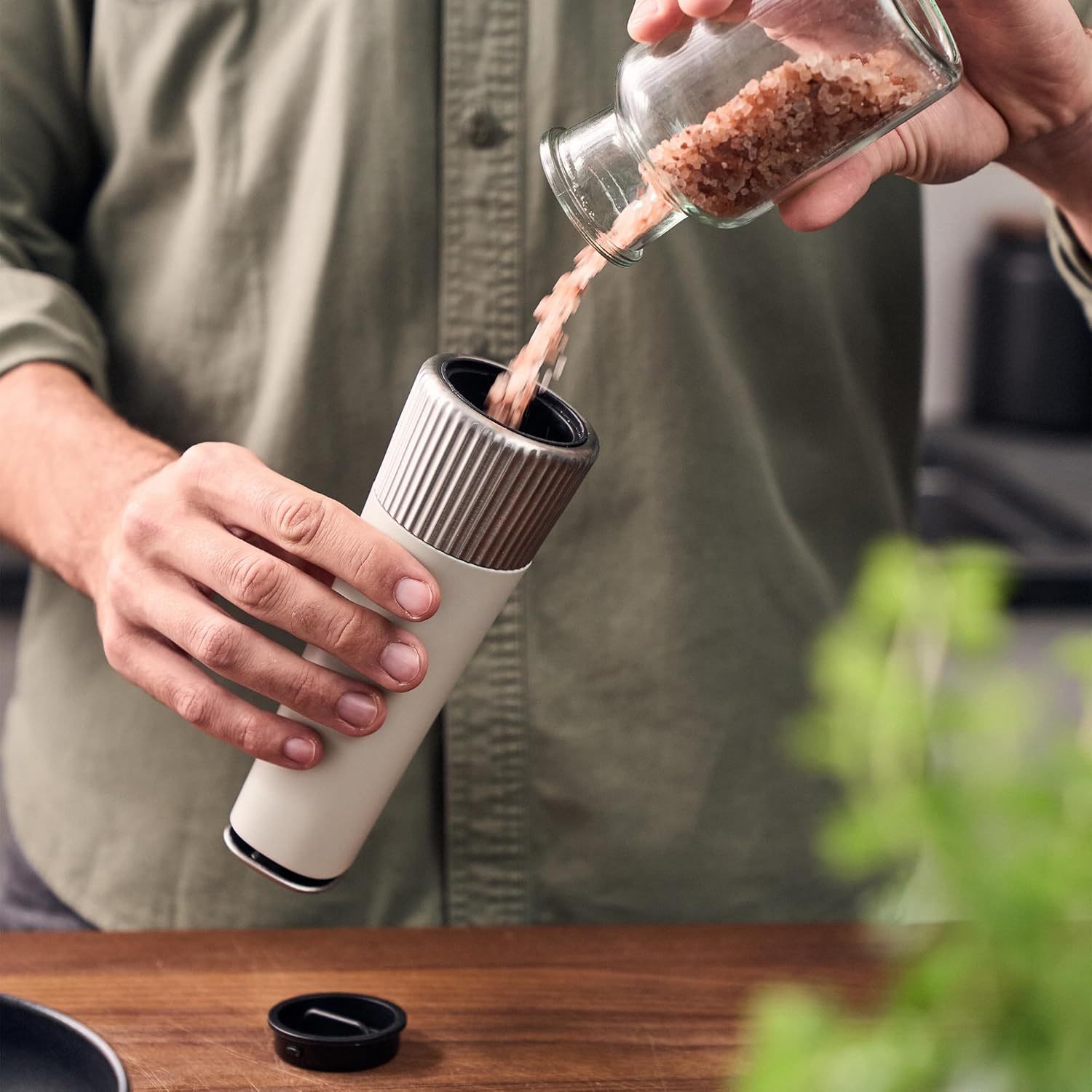 ZWILLING Spices Upside-Down Manual Spice Mill Set Black Ivory